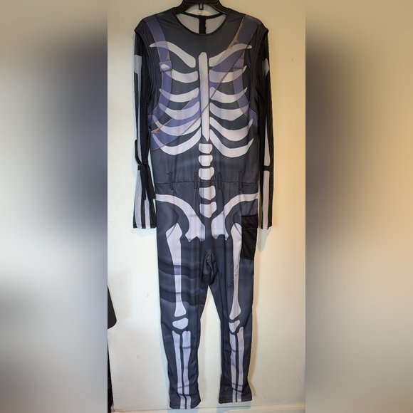 Spirit Halloween Fortnite Skull Trooper Skeleton Adult Large Costume - Picture 2 of 15
